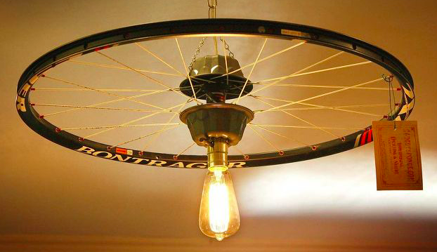 A lamp with cyclist soul